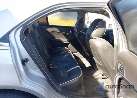 2010 Lincoln Mkz z USA, uszkodzony, nr VIN 3LNHL2GC6AR615347